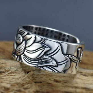 The Heart of Lotus Sutra Ring - For Purity & Wisdom